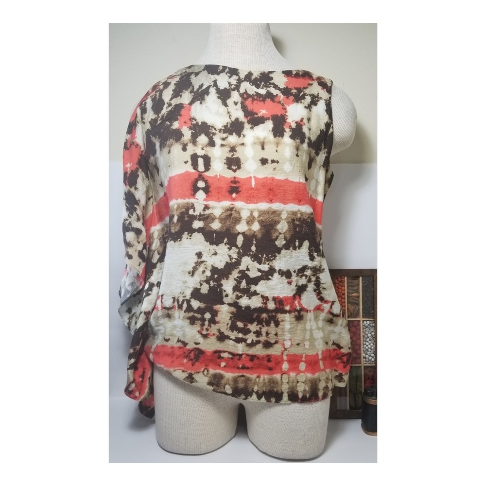 VINCE CAMUTO TIE DYE BLOUSE